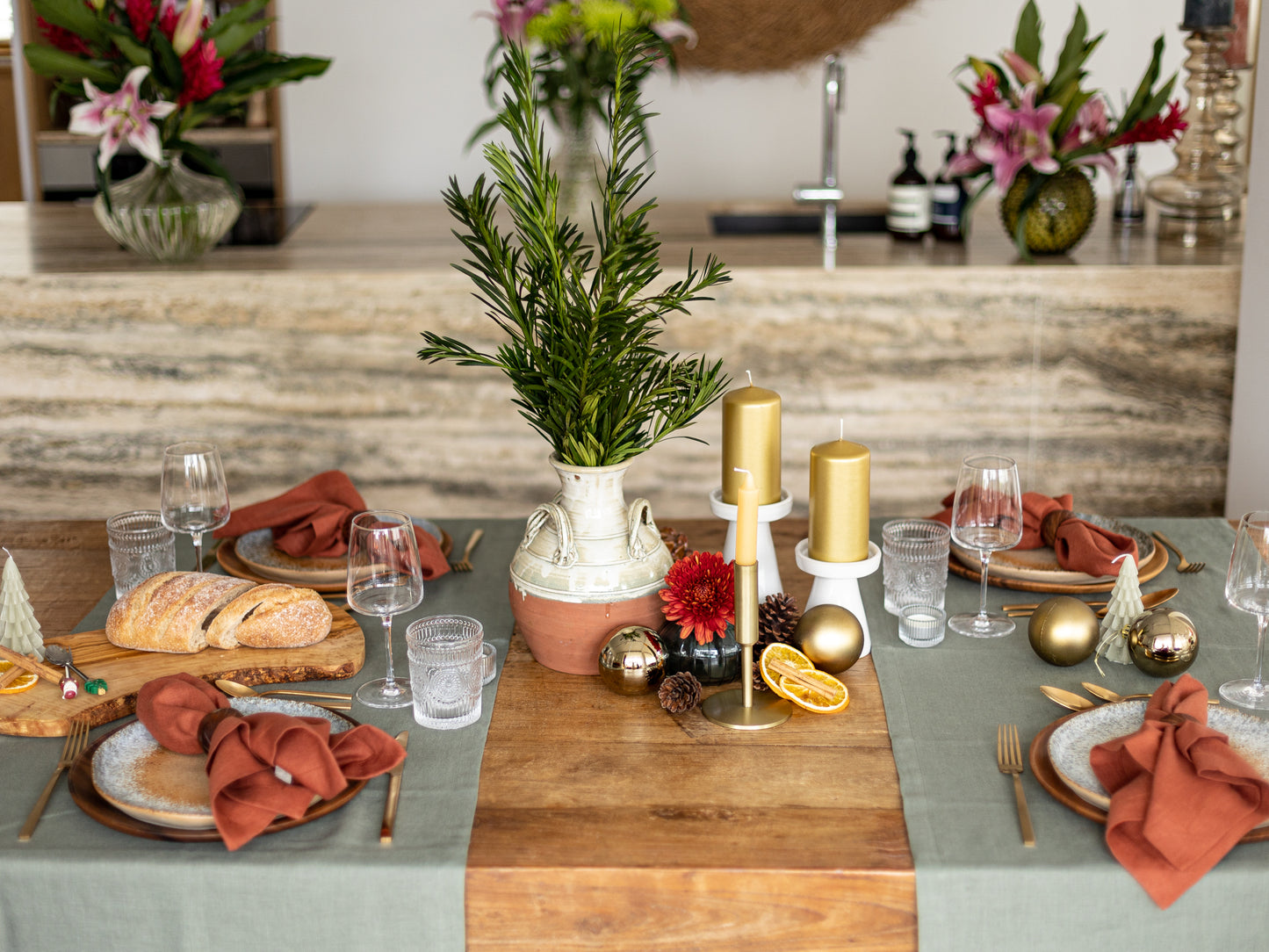Table runner Olive