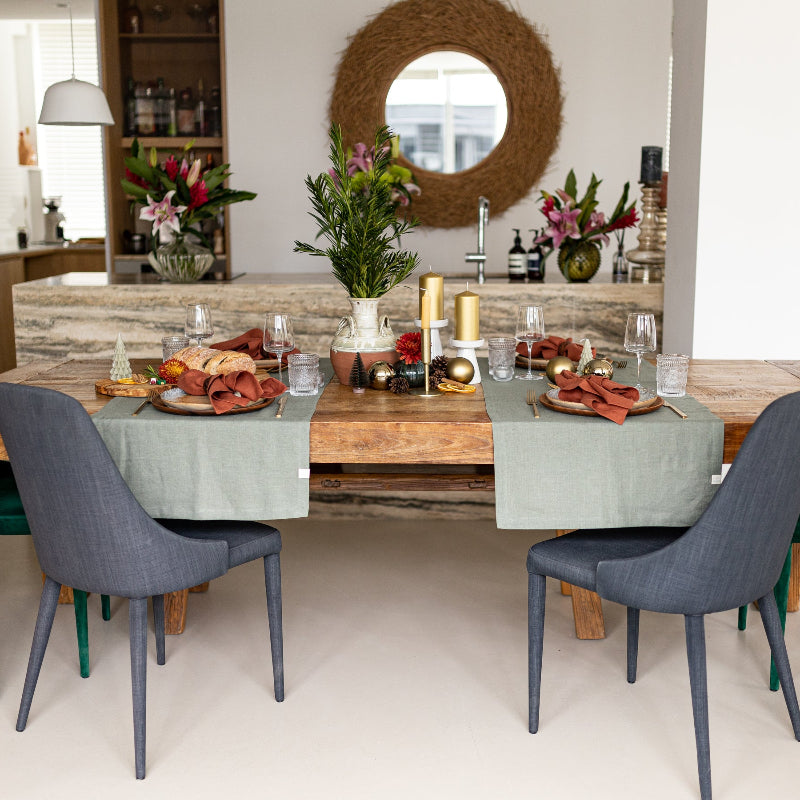 Table runner Olive