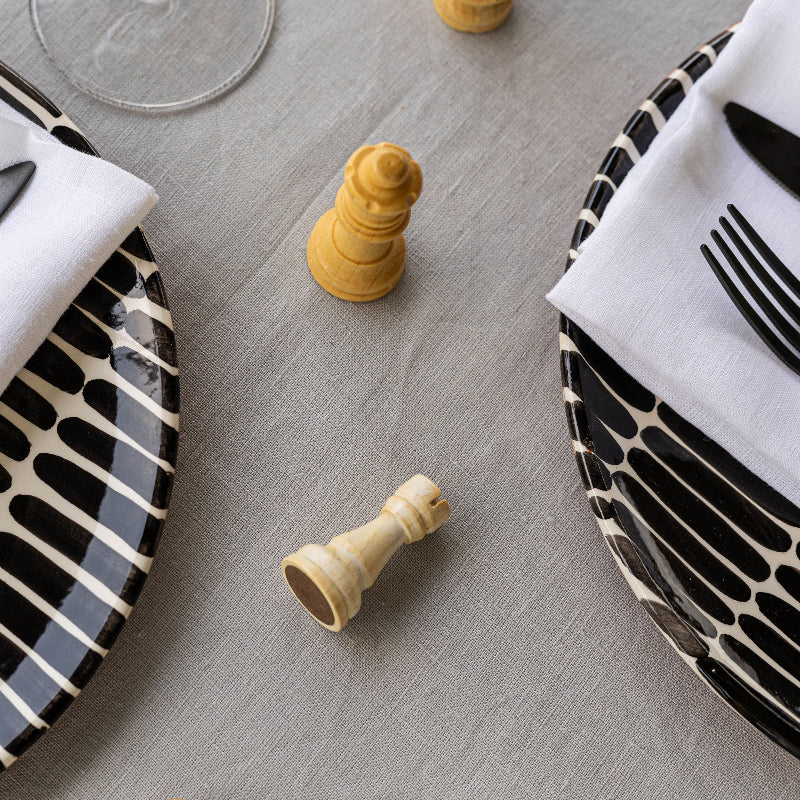 Grey linen tablecloth with white napkins